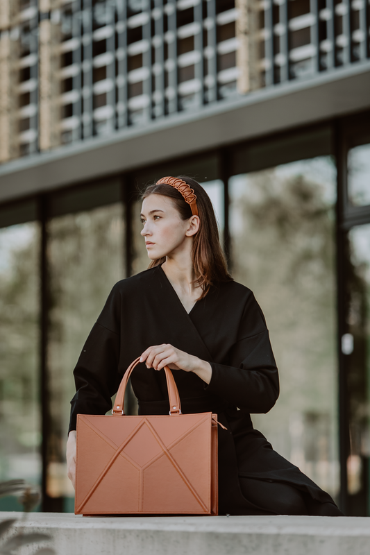 FACET handbag - Caramel Brown - gjord på beställning (2 veckor)